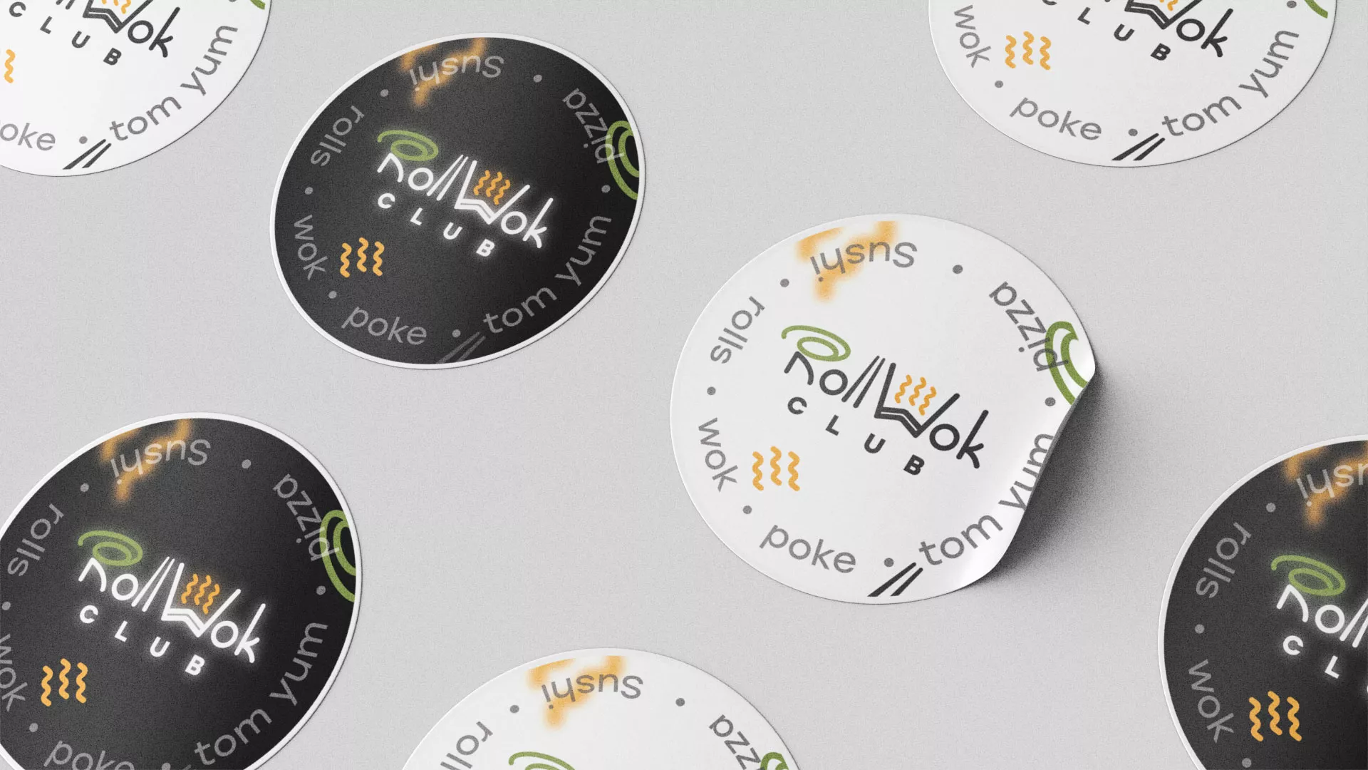Разработка наклеек для суши-бара «Roll Wok Club» в Чулыме